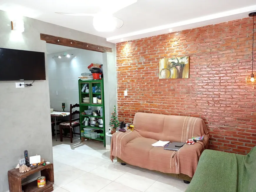 Foto 1 de Casa com 2 Quartos para alugar, 95m² em Poiares, Caraguatatuba