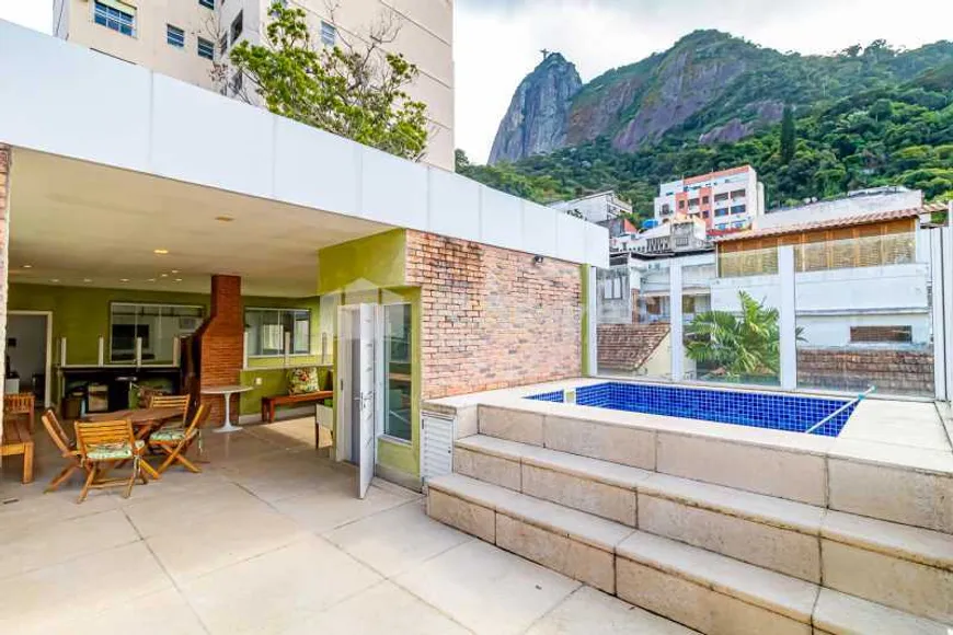 Foto 1 de Casa com 4 Quartos à venda, 595m² em Humaitá, Rio de Janeiro