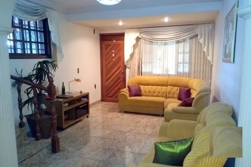 Foto 1 de Casa com 3 Quartos à venda, 148m² em Boa Vista, Belo Horizonte
