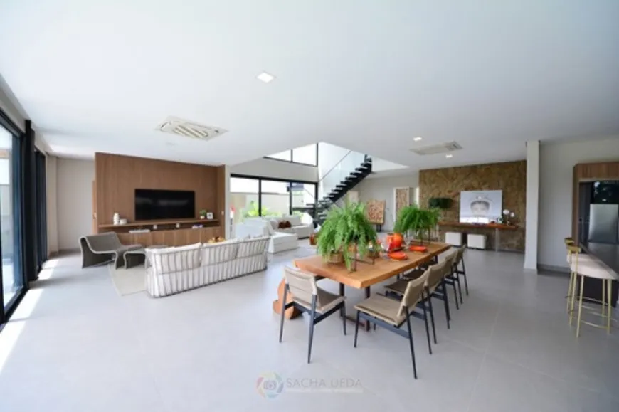 Foto 1 de Casa com 4 Quartos à venda, 480m² em Parque Villa dos Pinheiros, Indaiatuba