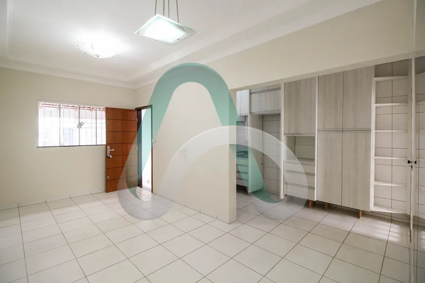 Foto 1 de Casa com 3 Quartos à venda, 100m² em Jardim Santa Alice, Londrina
