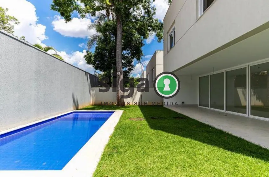 Foto 1 de Casa de Condomínio com 4 Quartos à venda, 525m² em Granja Julieta, São Paulo
