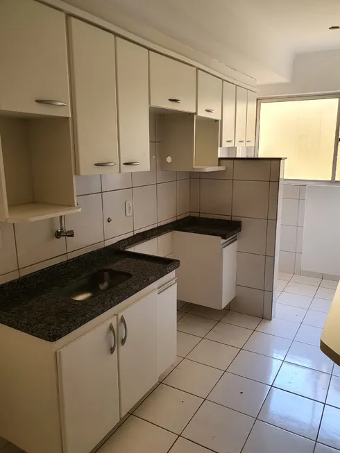 Foto 1 de Apartamento com 3 Quartos à venda, 75m² em Centro, Caldas Novas