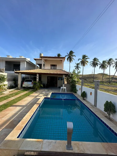 Foto 1 de Casa com 3 Quartos à venda, 210m² em Flecheiras, Trairi