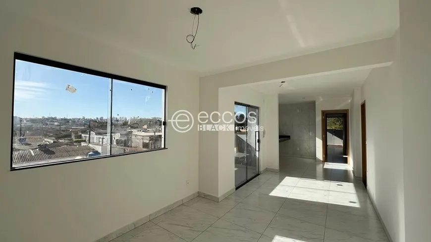 Foto 1 de Apartamento com 3 Quartos à venda, 82m² em Jaraguá, Uberlândia