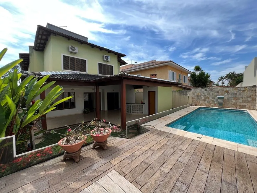 Foto 1 de Casa com 3 Quartos à venda, 300m² em Jardim Florença, Goiânia