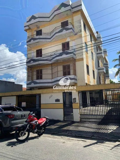 Foto 1 de Apartamento com 4 Quartos à venda, 101m² em Montese, Fortaleza