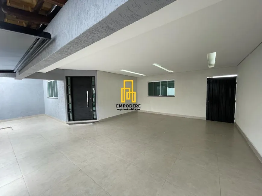 Foto 1 de Casa com 3 Quartos à venda, 300m² em Custódio Pereira, Uberlândia