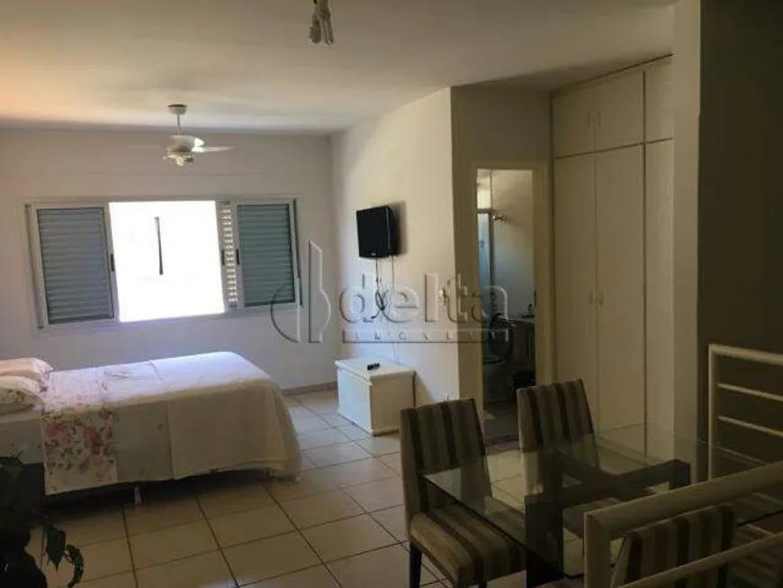 Foto 1 de com 1 Quarto à venda, 67m² em Lidice, Uberlândia