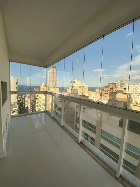 Foto 1 de Apartamento com 4 Quartos à venda, 164m² em Meia Praia, Itapema