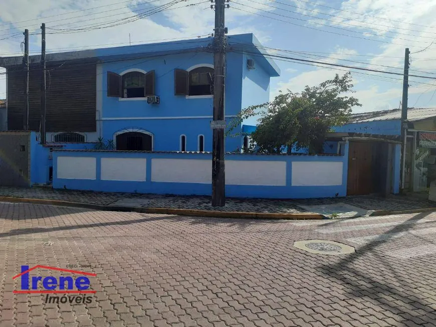 Foto 1 de Sobrado com 3 Quartos à venda, 131m² em Jardim Mosteiro, Itanhaém