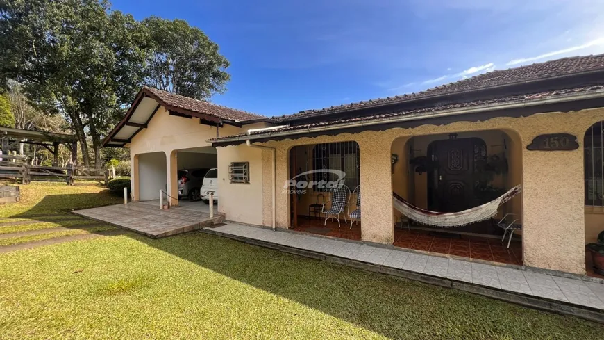 Foto 1 de Fazenda/Sítio com 4 Quartos à venda, 241m² em Itoupava Central, Blumenau