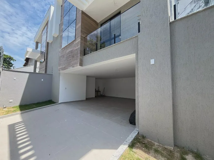 Foto 1 de Casa com 3 Quartos à venda, 200m² em Ouro Preto, Belo Horizonte