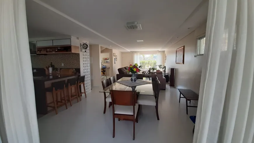 Foto 1 de Casa com 3 Quartos à venda, 360m² em Deltaville, Biguaçu