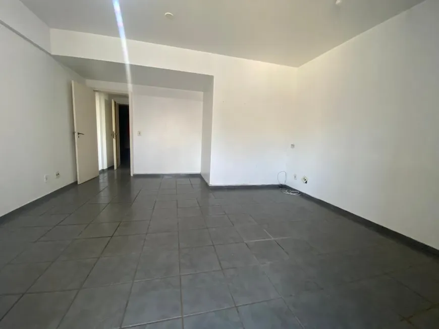 Foto 1 de Apartamento com 3 Quartos à venda, 120m² em Ipiranga, Guarapari