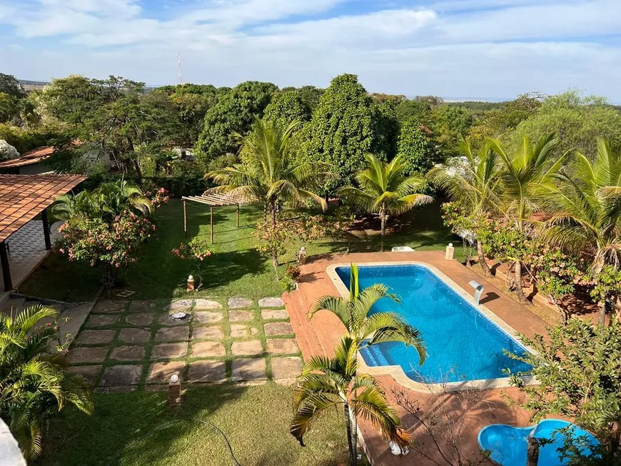 Foto 1 de Fazenda/Sítio com 3 Quartos para alugar, 4000m² em Zona Rural, Hidrolândia