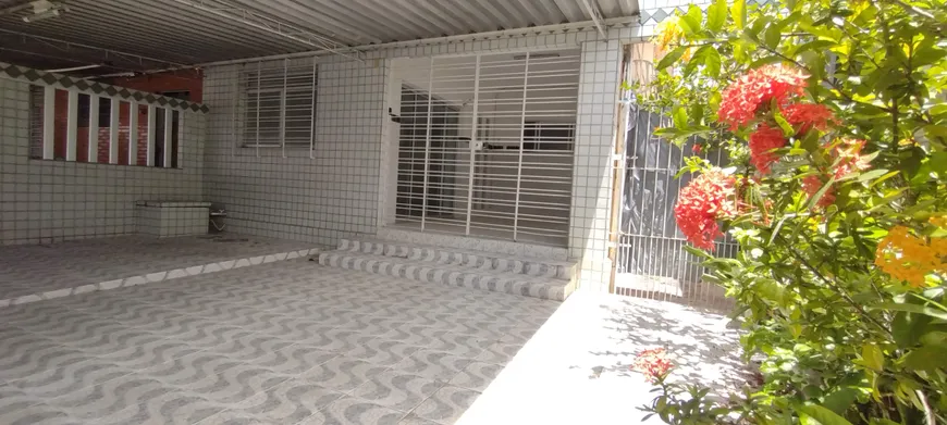 Foto 1 de Casa com 4 Quartos à venda, 130m² em Jardim São Paulo, Recife