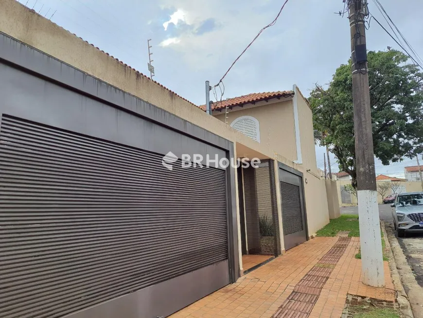 Foto 1 de Sobrado com 4 Quartos à venda, 407m² em Jardim Sao Bento, Campo Grande