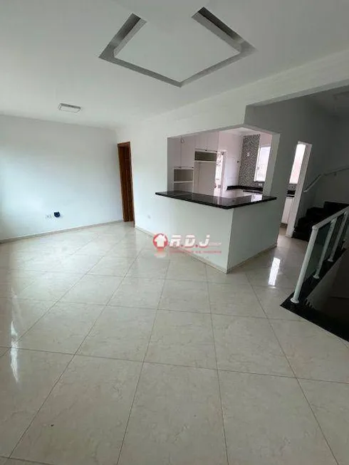 Foto 1 de Casa de Condomínio com 3 Quartos à venda, 120m² em Embaré, Santos