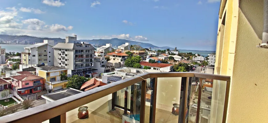 Foto 1 de Apartamento com 3 Quartos à venda, 99m² em Coqueiros, Florianópolis