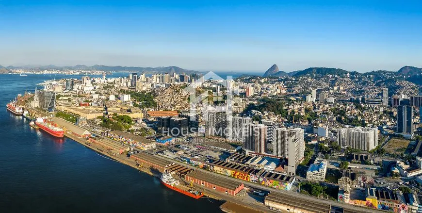 Foto 1 de Apartamento com 3 Quartos à venda, 63m² em Santo Cristo, Rio de Janeiro