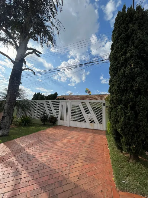 Foto 1 de Casa com 3 Quartos à venda, 204m² em Jardim Jockey Club, Campo Grande