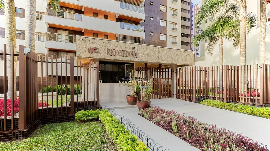 Foto 1 de Apartamento com 4 Quartos à venda, 183m² em Cabral, Curitiba