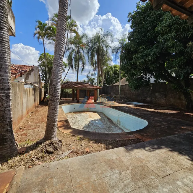 Foto 1 de Lote/Terreno com 1 Quarto à venda, 1m² em Nossa Senhora de Lourdes, Londrina