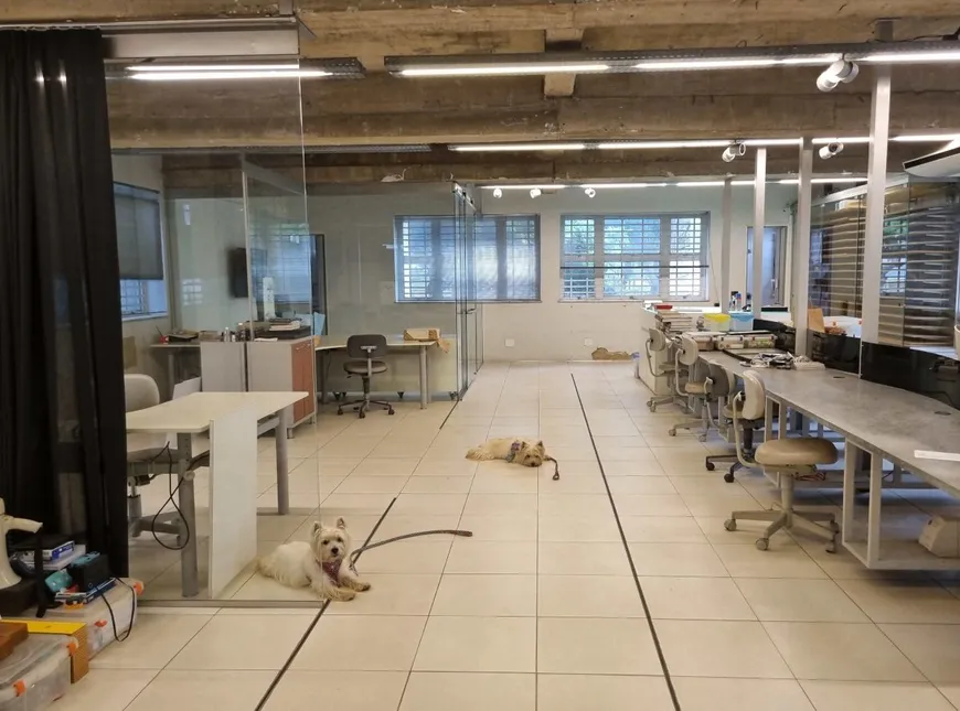 Foto 1 de Sala Comercial para alugar, 130m² em Santo Agostinho, Belo Horizonte