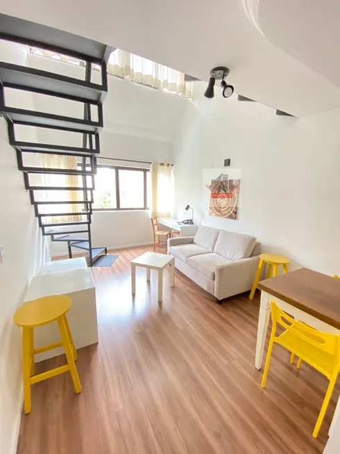 Foto 1 de Apartamento com 1 Quarto para alugar, 48m² em Vila Uberabinha, São Paulo