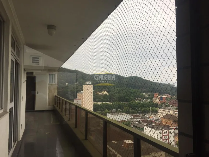 Foto 1 de Cobertura com 4 Quartos à venda, 273m² em Centro, Joinville