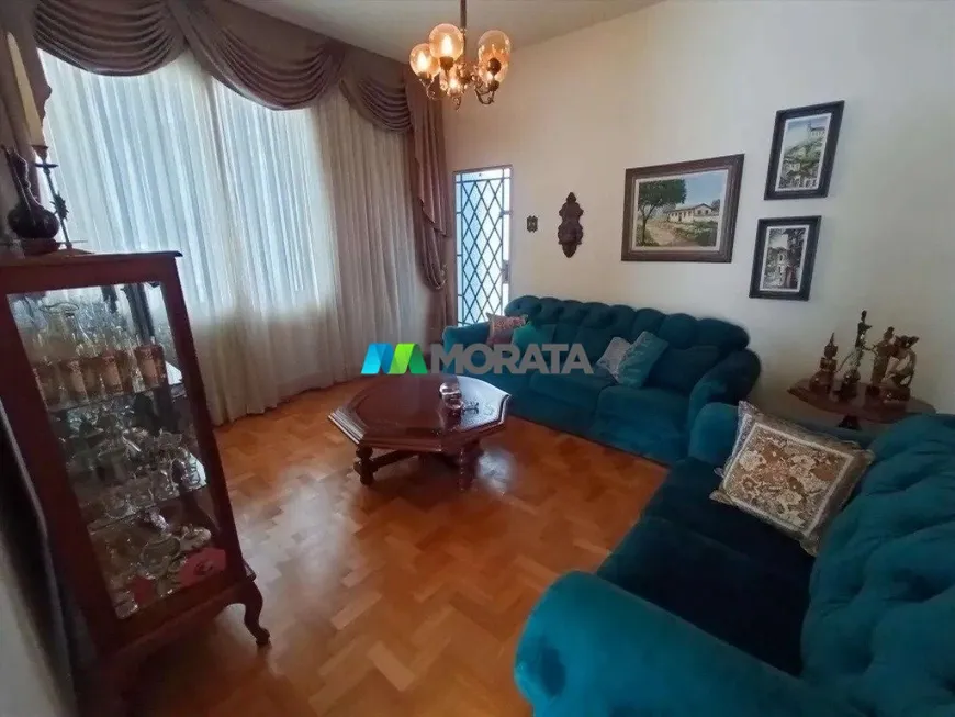 Foto 1 de Casa com 4 Quartos à venda, 207m² em Prado, Belo Horizonte