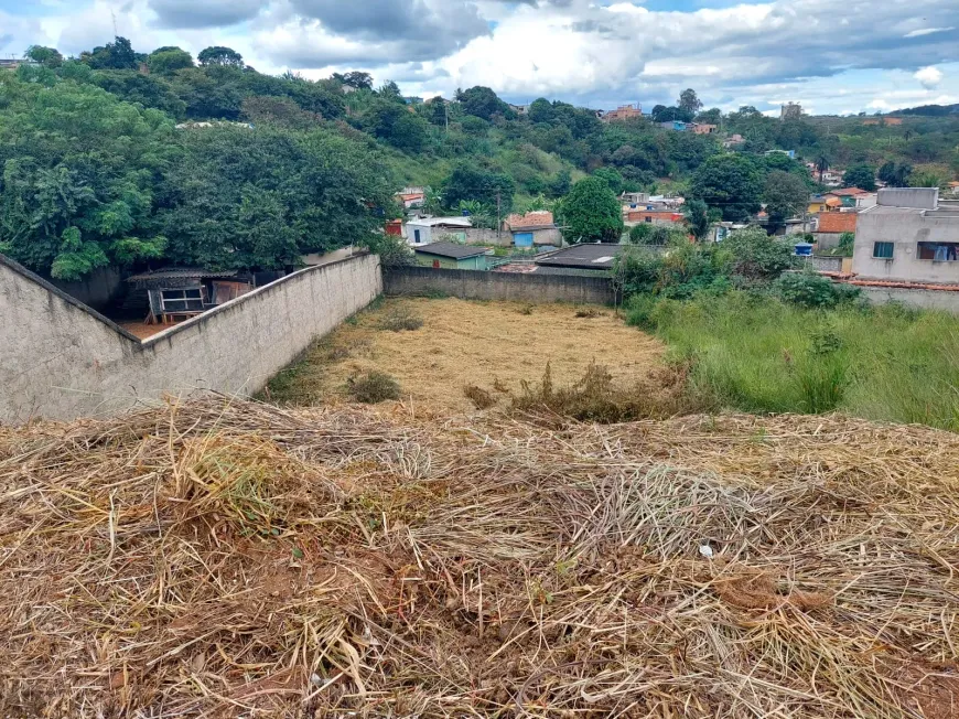 Foto 1 de Lote/Terreno à venda, 360m² em Sao Miguel, Matozinhos