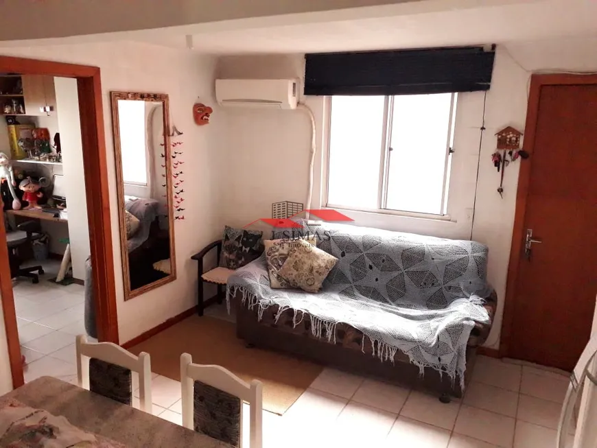 Foto 1 de Apartamento com 2 Quartos à venda, 40m² em Santa Fé, Porto Alegre