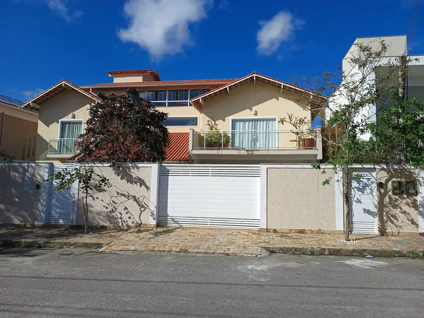 Foto 1 de Casa com 8 Quartos à venda, 612m² em Camboinhas, Niterói