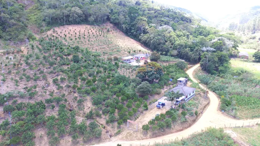 Foto 1 de Fazenda/Sítio com 2 Quartos à venda, 25000m² em Caramuru, Santa Leopoldina