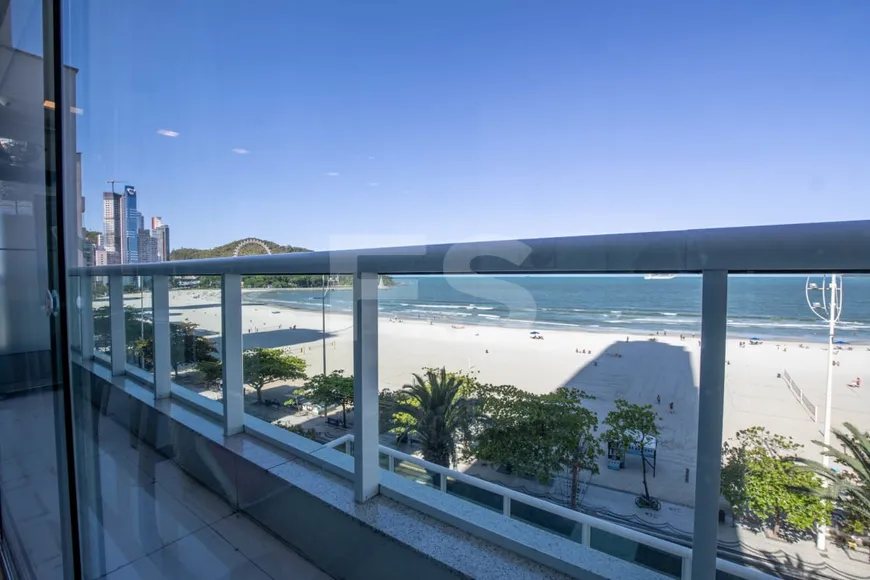 Foto 1 de Apartamento com 4 Quartos à venda, 330m² em Frente Mar Centro, Balneário Camboriú