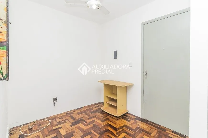 Foto 1 de Apartamento com 1 Quarto à venda, 27m² em Jardim Leopoldina, Porto Alegre