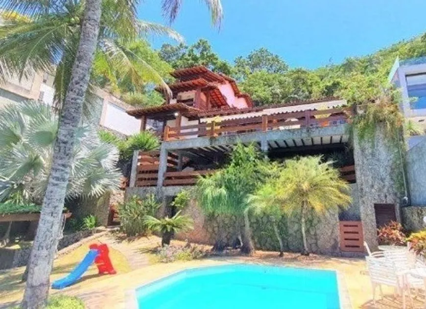 Foto 1 de Casa com 6 Quartos à venda, 790m² em Itacoataira, Niterói