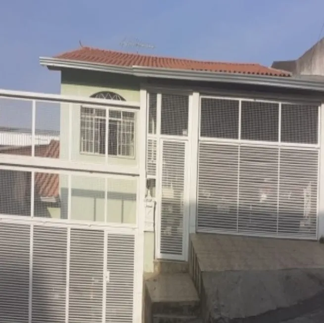 Foto 1 de Casa com 5 Quartos à venda, 300m² em Goiânia, Belo Horizonte
