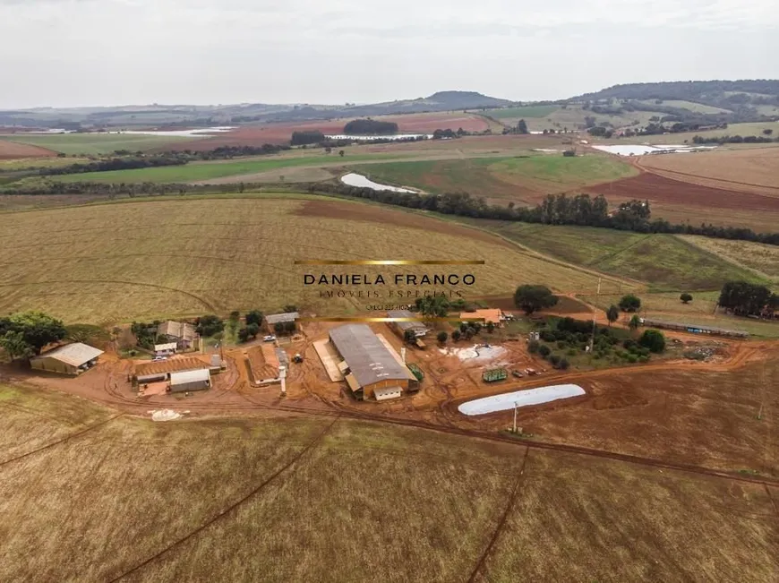 Foto 1 de Fazenda/Sítio com 8 Quartos à venda, 640m² em Area Rural de Avare, Avaré