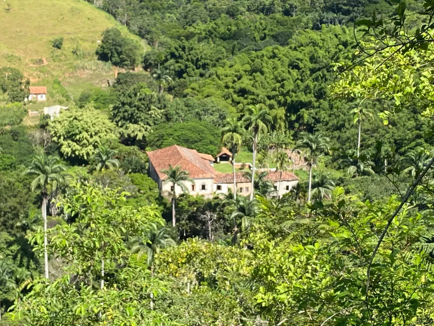 Foto 1 de Fazenda/Sítio com 10 Quartos à venda, 585m² em Centro, São Sebastião do Alto