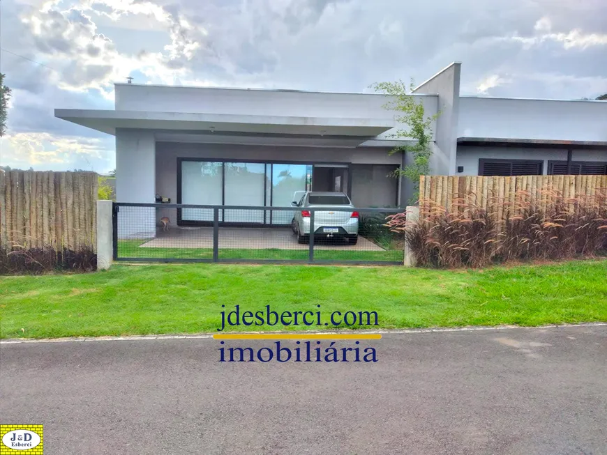 Foto 1 de Casa de Condomínio com 2 Quartos à venda, 183m² em Centro, Jaguariúna