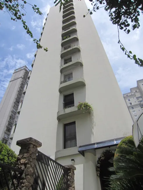Foto 1 de Cobertura com 4 Quartos para venda ou aluguel, 340m² em Indianópolis, São Paulo