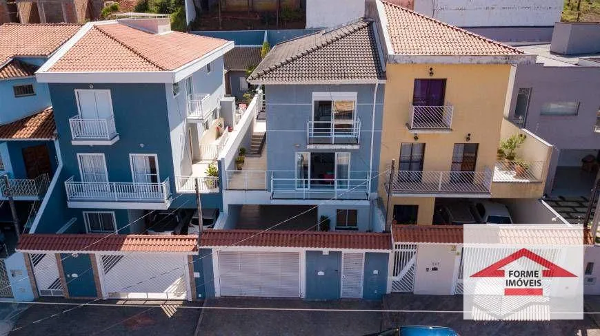 Foto 1 de Casa com 3 Quartos à venda, 270m² em Horto Santo Antonio, Jundiaí