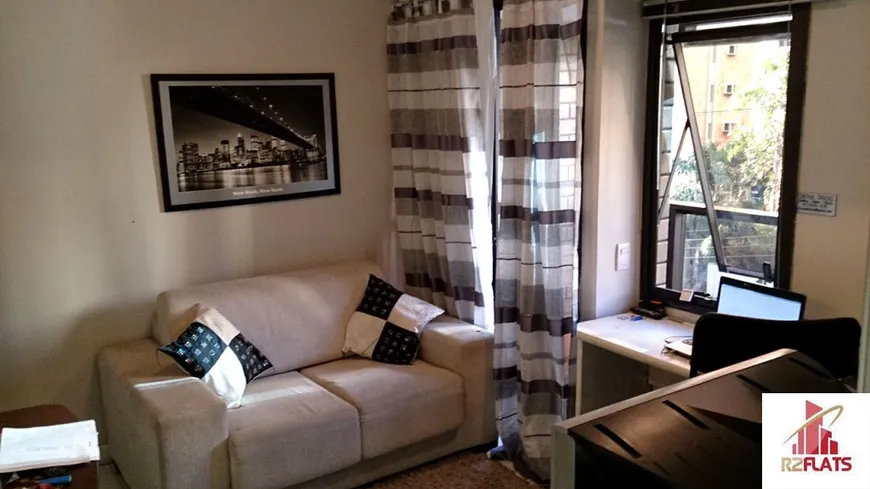 Foto 1 de Flat com 1 Quarto para alugar, 37m² em Moema, São Paulo