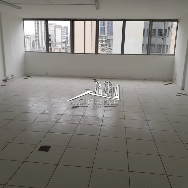 Foto 1 de Sala Comercial com 1 Quarto para alugar, 77m² em Centro, Curitiba