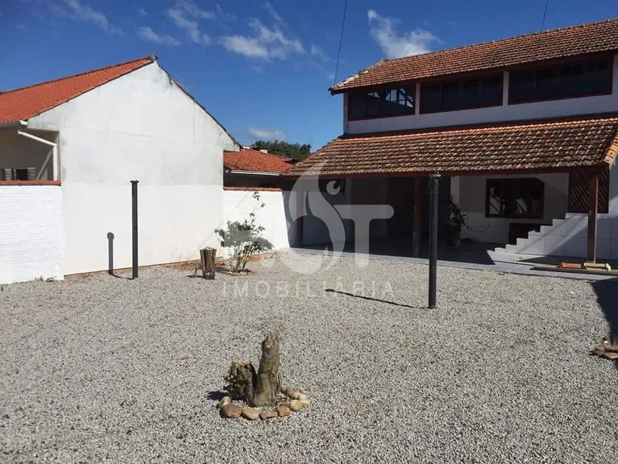 Foto 1 de Casa com 2 Quartos à venda, 215m² em Campeche, Florianópolis