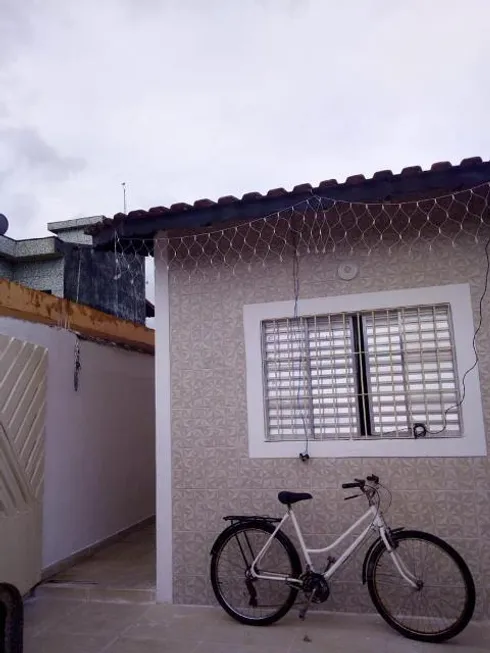 Foto 1 de Casa com 2 Quartos à venda, 55m² em Balneario Itaguai, Mongaguá