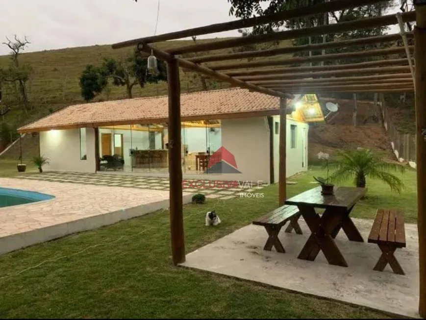 Foto 1 de Fazenda/Sítio com 2 Quartos à venda, 112m² em Altos da Vila Paiva, São José dos Campos